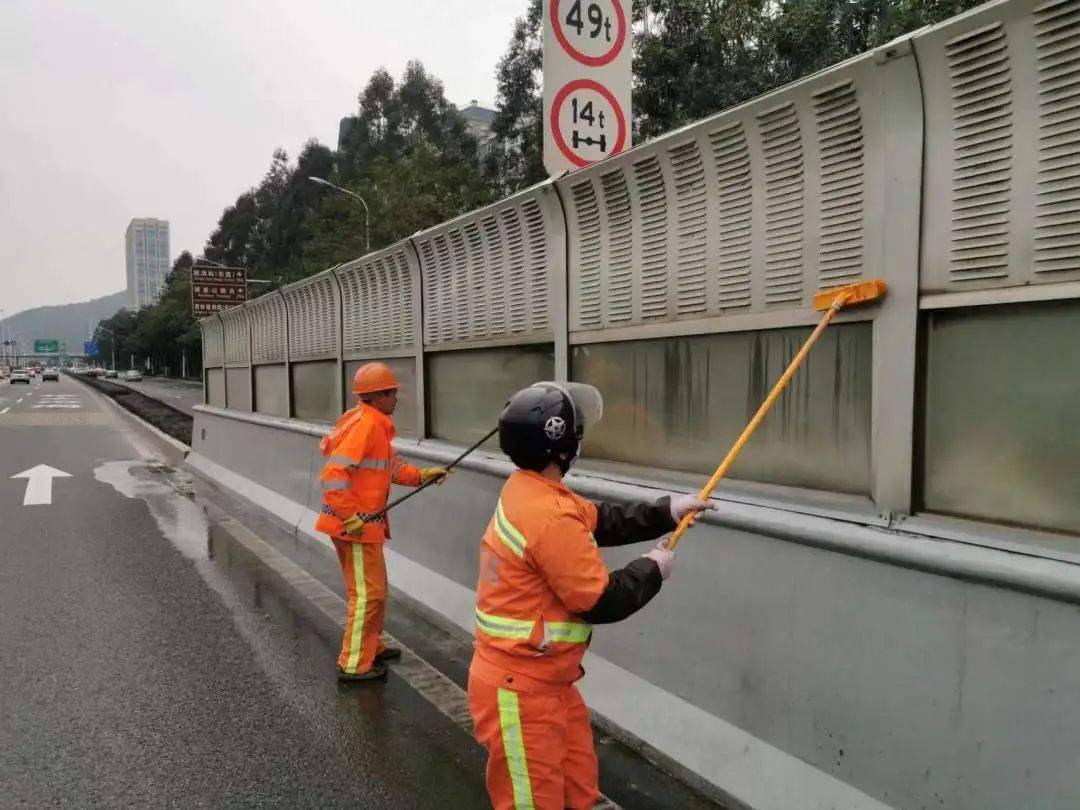 智慧交通控制中心夜景实景图
